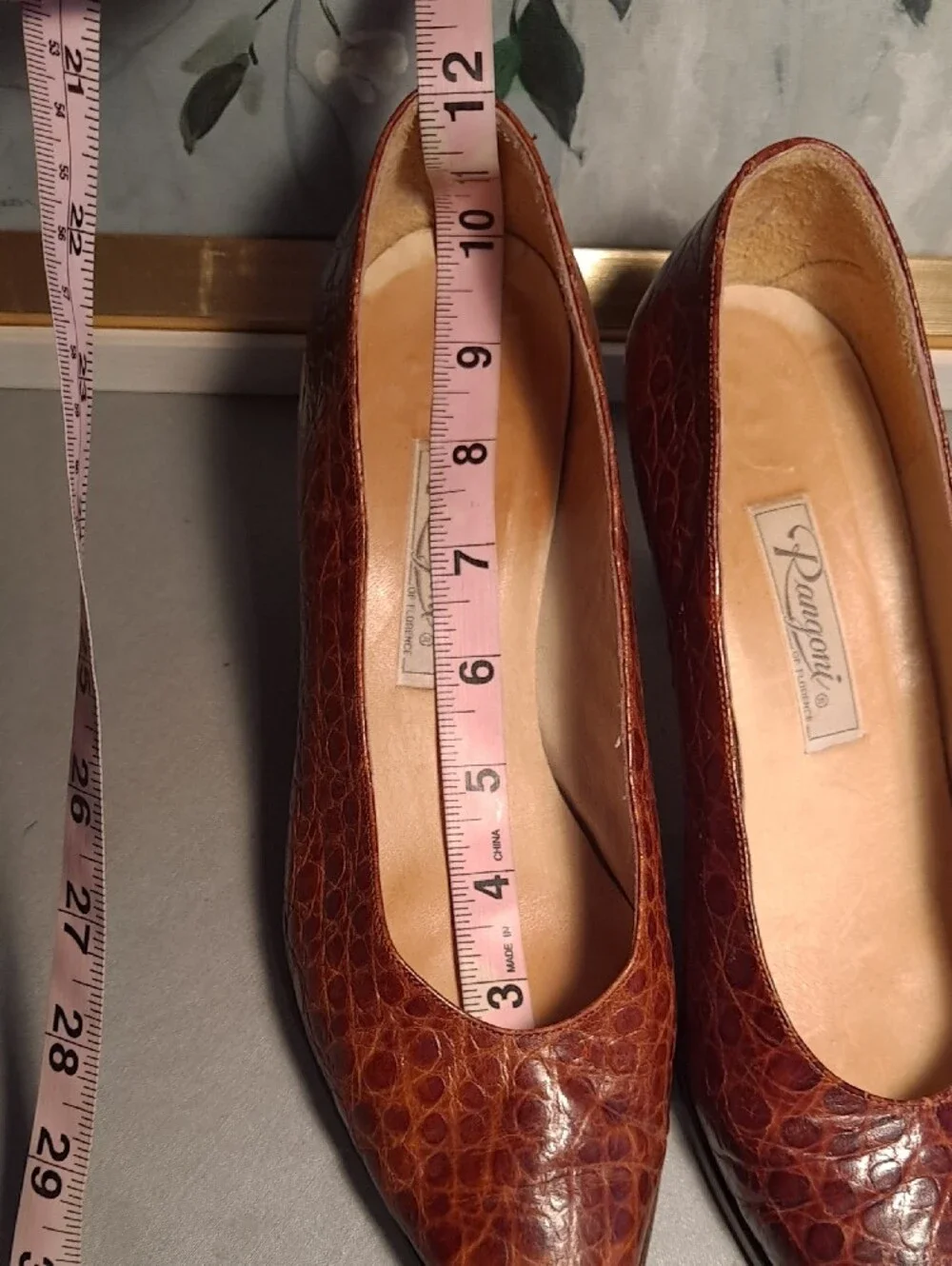 Vintage 70s Alamlfi Rangoni Monica Croc Embossed Brown Leather Pumps 8.5W Rare